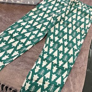 NWOT Hanna Andersson Green Tree Pattern Pajama Pants - Size Small